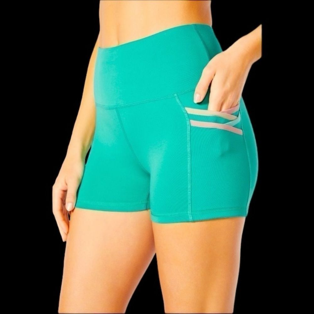 Marika NWT Contender 3” Hottie in Arcadia size S. Athleisure shorts dry wik